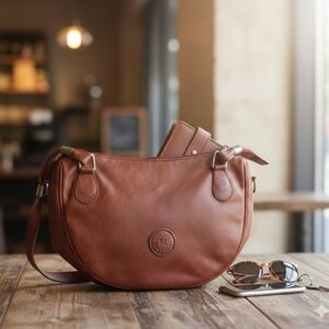 Vintage Medici Firenze Italian brown leather double handle shoulder bag